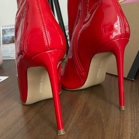 Steve Madden Heel Boot - Size 7.5 - Patent Red (Posse) - Picture 1 of 5